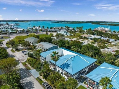 Island Oasis at Carlton Villas! Experience the ultimate South - photo 20