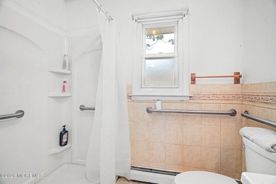 This Sarasota model presents a great opportunity to make a home - photo 25