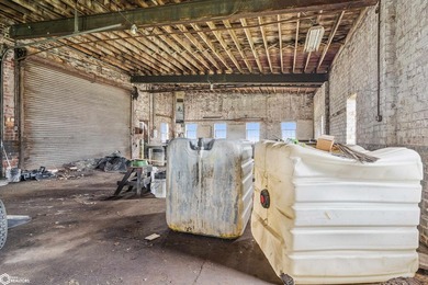 Unique opportunity to own a versatile commercial property with - photo 25