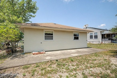 This Sarasota model presents a great opportunity to make a home - photo 30