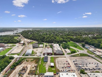 Unique opportunity to own a versatile commercial property with - photo 34