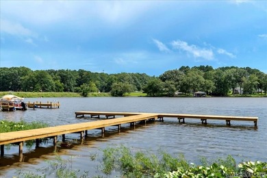 Experience the beauty of lakeside living in this exceptional - photo 18