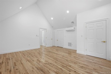Welcome to this beautifully renovated Colonial in the - photo 23