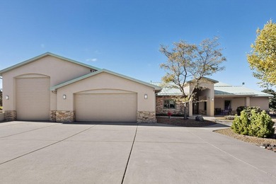 Rare opportunity in Sandia Mountain Ranch for this one-owner