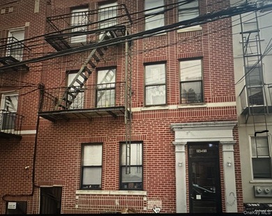 East River Commercial Sale Pending in Astoria New York