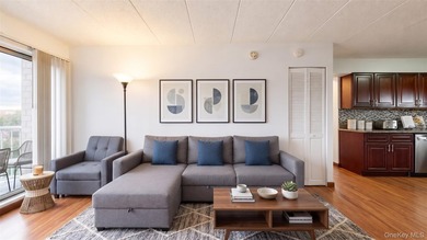 DEEDED PARKING SPOT INCLUDED with this beautifully maintained - photo 3
