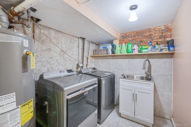 Located in the heart of Cypress Hill . Situated on a quiet - photo 20
