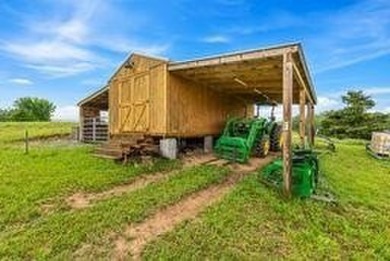 (private lake, pond, creek) Acreage For Sale in Independence Virginia