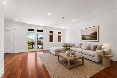 Welcome to this expansive 2-bedroom, 2-bathroom, second floor - photo 3