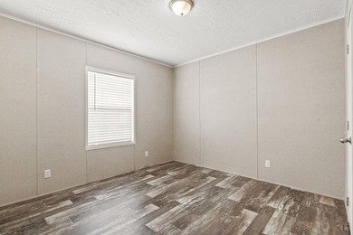 Step inside this beautiful 4-bedroom, 2-bath manufactured home - photo 26