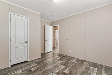 Step inside this beautiful 4-bedroom, 2-bath manufactured home - photo 27