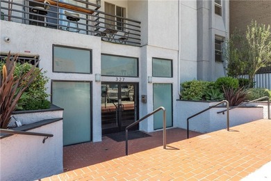 327 Chestnut Avenue, Long Beach - A rare opportunity in the - photo 2
