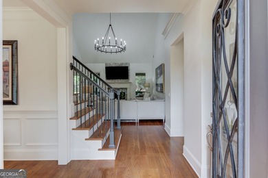 Discover rare luxury in the heart of the highly sought-after - photo 5