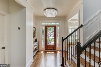Discover rare luxury in the heart of the highly sought-after - photo 6