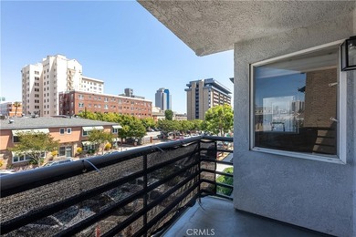 327 Chestnut Avenue, Long Beach - A rare opportunity in the - photo 8