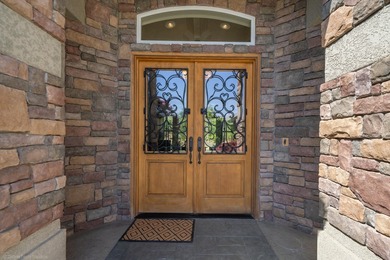 Redding's most sought after Golf Course Gated Community. Custom - photo 3