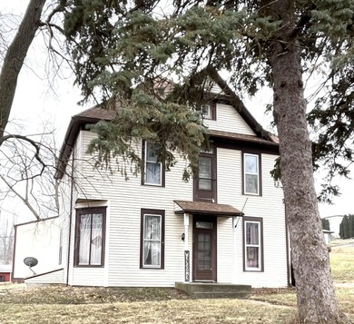 (private lake, pond, creek) Home For Sale in Persia Iowa