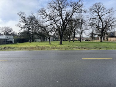 Discover an exceptional opportunity with this .25-acre flat - photo 3