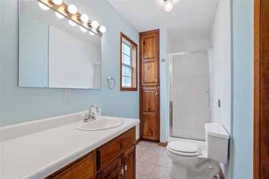 This beautifully maintained 3-bedroom, 2.5-bath home is nestled - photo 17