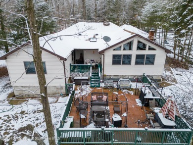 Roaming Woods Lake Home For Sale in Lake Ariel Pennsylvania
