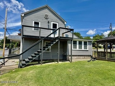 Great location, LOW taxes and many possibilities...Rare duplex - photo 3