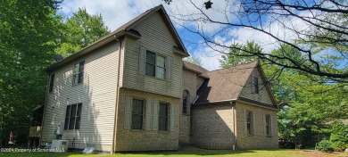 Lake Watawga Home For Sale in Gouldsboro Pennsylvania