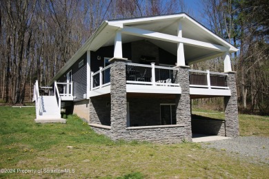 Lake Sheridan Home For Sale in Nicholson Pennsylvania