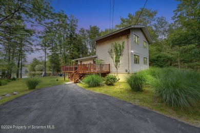 Lake Home For Sale in Pocono Summit, Pennsylvania