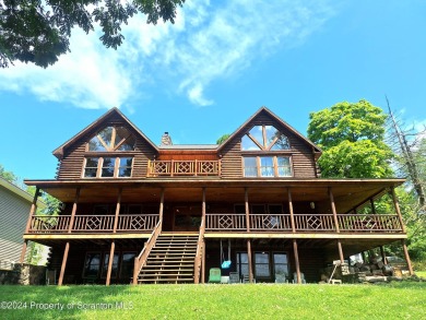 Laurel Lake Home For Sale in Brackney Pennsylvania