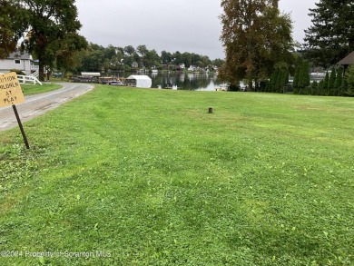 Lake Lot For Sale in Factoryville, Pennsylvania