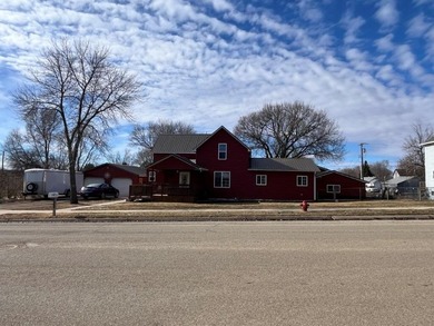 Lake Home For Sale in Mobridge, South Dakota