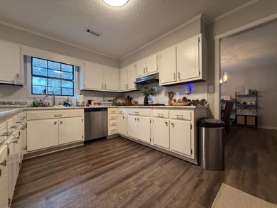 This home has everything you need! Don't miss this stunning - photo 5