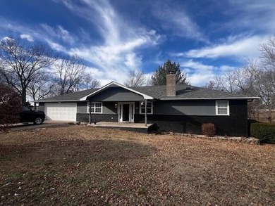 Grand Lake O the Cherokees Home For Sale in Grove Oklahoma