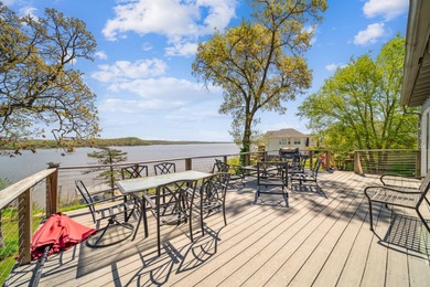 Grand Lake O the Cherokees Home For Sale in Grove Oklahoma