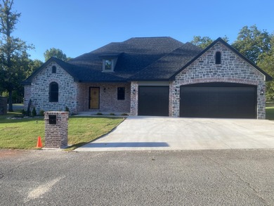 Grand Lake O the Cherokees Home For Sale in Grove Oklahoma