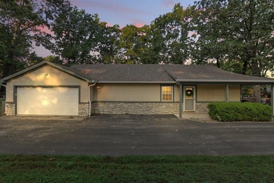 Grand Lake O the Cherokees Home For Sale in Grove Oklahoma