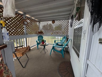 Lovely and affordable 2-bedroom, 1-bath home located in the - photo 4