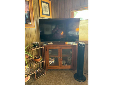 Lovely and affordable 2-bedroom, 1-bath home located in the - photo 8