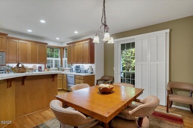 Custom built single level home with vaulted ceilings, gas - photo 17