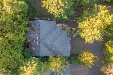 Custom built single level home with vaulted ceilings, gas - photo 40