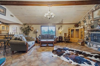 Escape to your own private retreat with this exceptional - photo 5