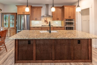 25 Wishbone Way in the Powder Horn, where quality craftsmanship