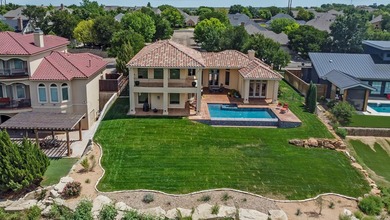 Experience a lifestyle of quiet prestige where the manicured - photo 2