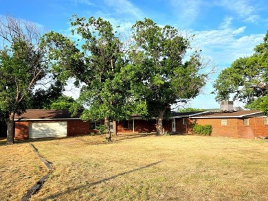 Lake Home For Sale in Sweetwater, Texas