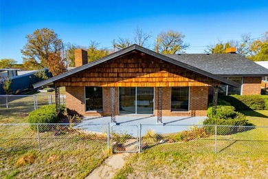 Lake Sweetwater Home Sale Pending in Sweetwater Texas