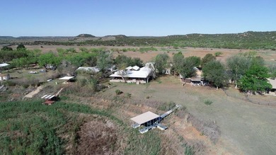 Experience a rare blend of lakeside serenity and golf course - photo 4