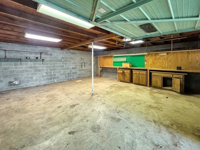 250 County Road 235 in Sweetwater, TX offers a spacious - photo 5
