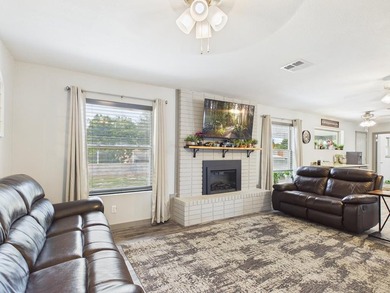 Completely remodeled and move-in ready, this beautiful 3-bedroom - photo 8