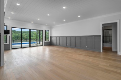 SMITH LAKE, Brand New 5BR/5BA, exceptionally well designed - photo 26