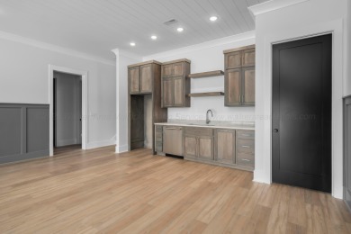 SMITH LAKE, Brand New 5BR/5BA, exceptionally well designed - photo 31